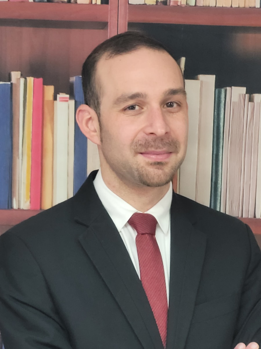 Daniel Exposito De La Paz Carlos Sauco Abogados